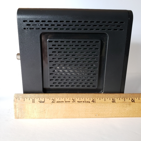 Motorola SB6121 SURFboard DOCSIS 3.0 Cable Modem - Picture 10 of 13